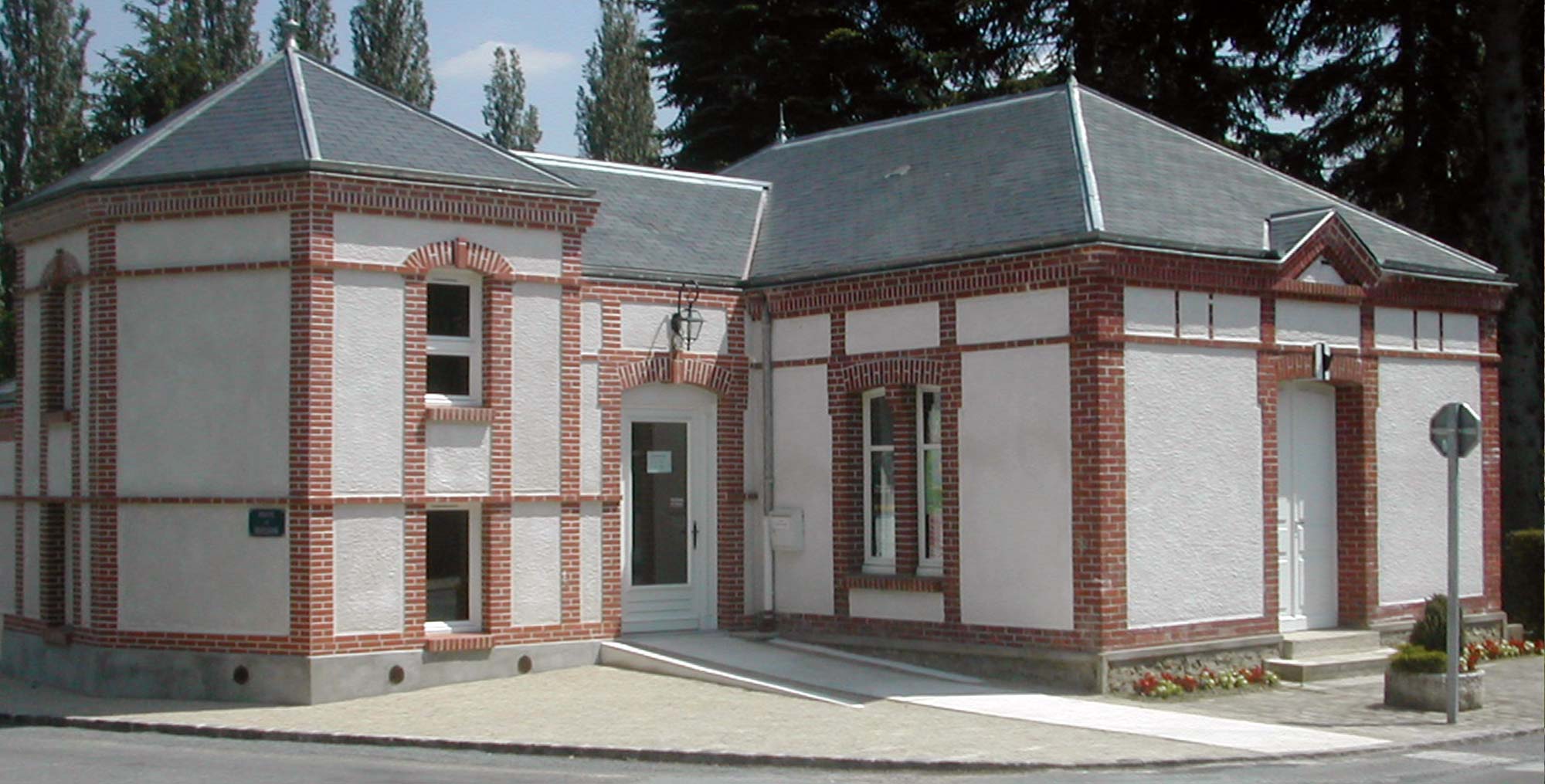 Mairie de Milon la Chapelle